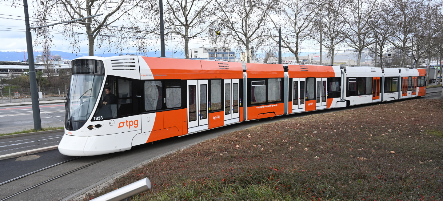 Tram orange Tram orange