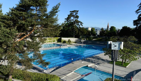 se rendre à la piscine de lancy